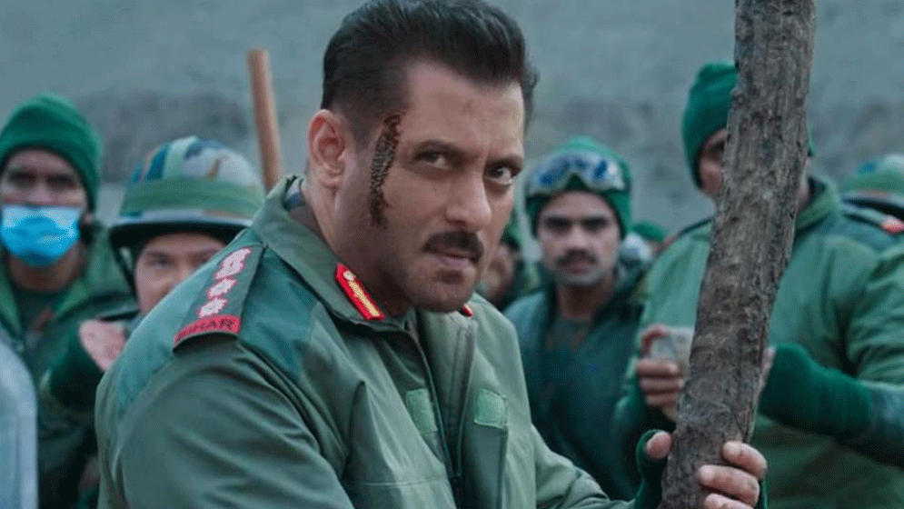 হঠাৎ বদলে গেল সালমান খানের সিনেমার নাম