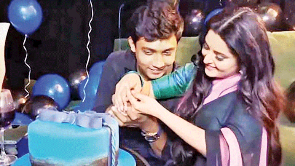 পরীমণি-কাণ্ডে বাধ্যতামূলক অবসরে পাঠানো হচ্ছে এডিসি সাকলায়েনকে
